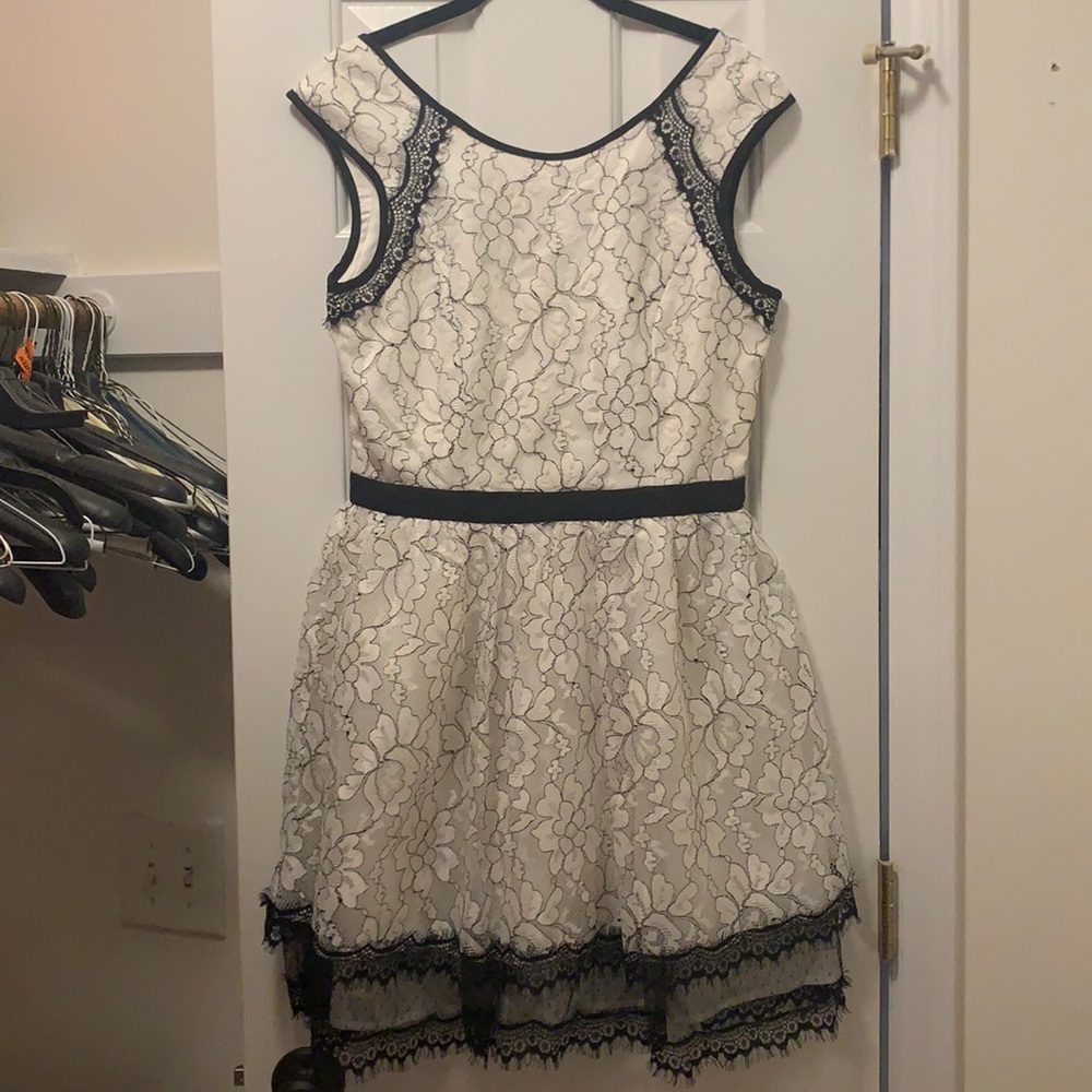 Black and White Lace Dress Size Medium